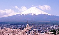日本チャート: モンスターハンター 3G が競合を追い払う